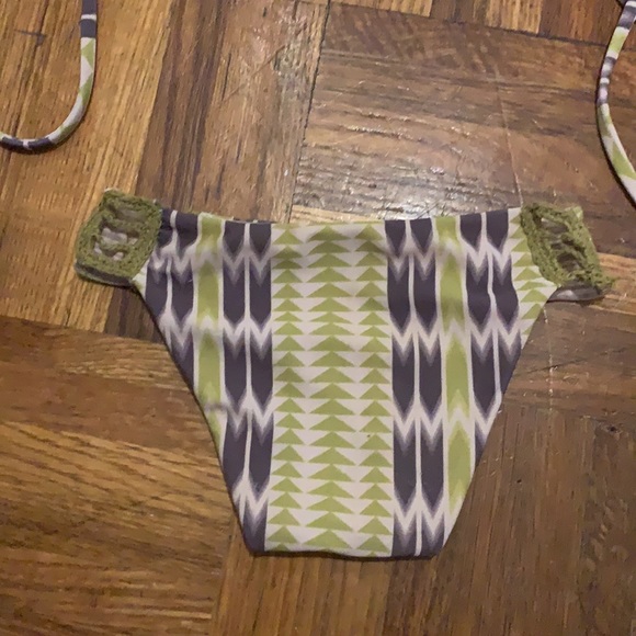 RAREST Acacia honey/child kini. First honey line - Picture 4 of 8